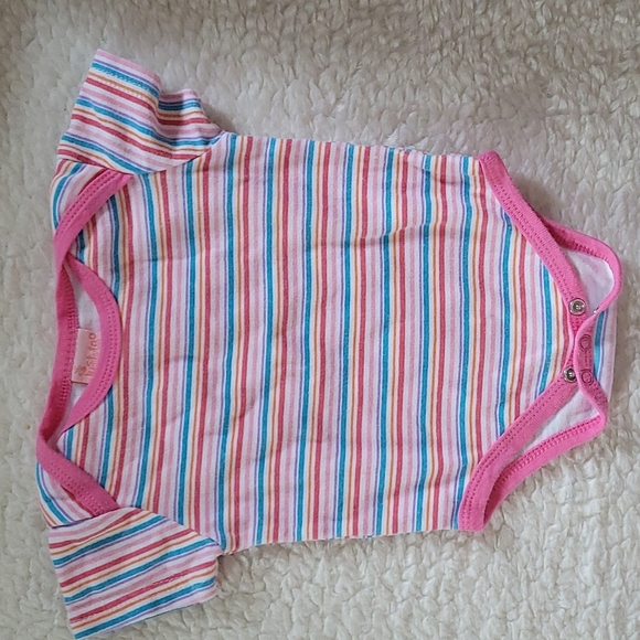 2 Onesies - Picture 3 of 3